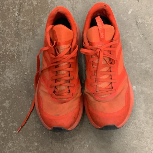 Arcteryx Orange norvan ld 3 Athletic Sneakers - Picture 2 of 9